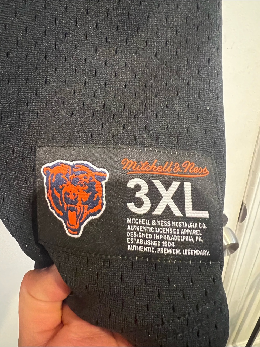 Mitchell & Ness Chicago Bears Home Walter Payton #34 Men’s #34 Mesh Jersey - Picture 9 of 16